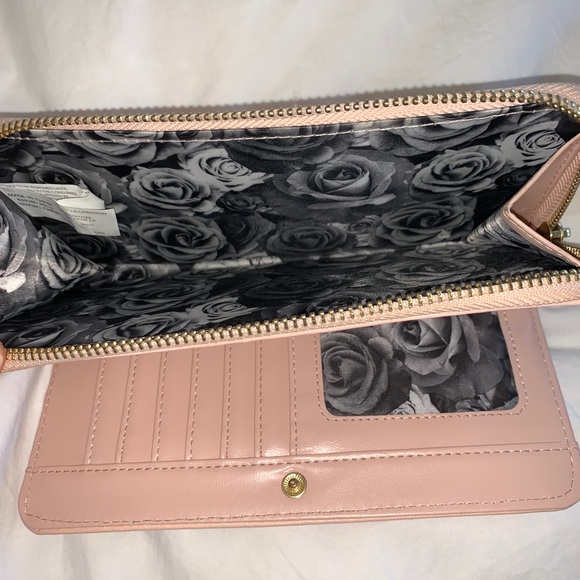 Wallet - Picture 3 of 4